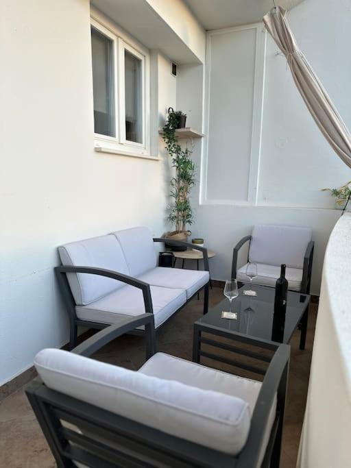 Cozy With Sunny Terrace *