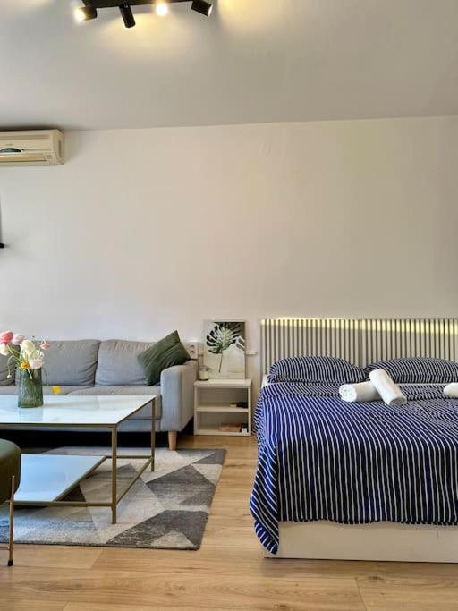 Cozy With Sunny Terrace Apartment Dubrovnik