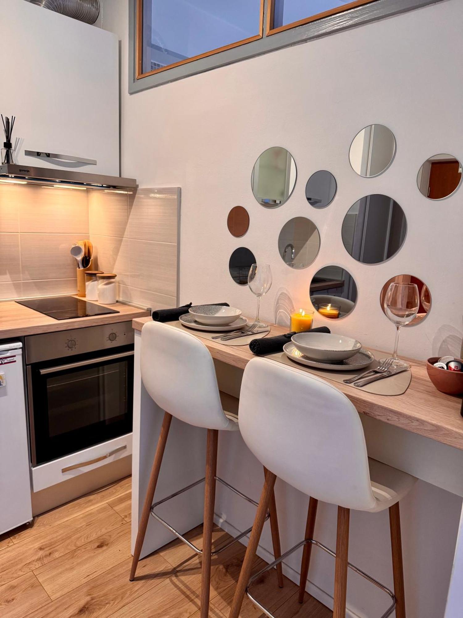 Apartma Cozy With Sunny Terrace *