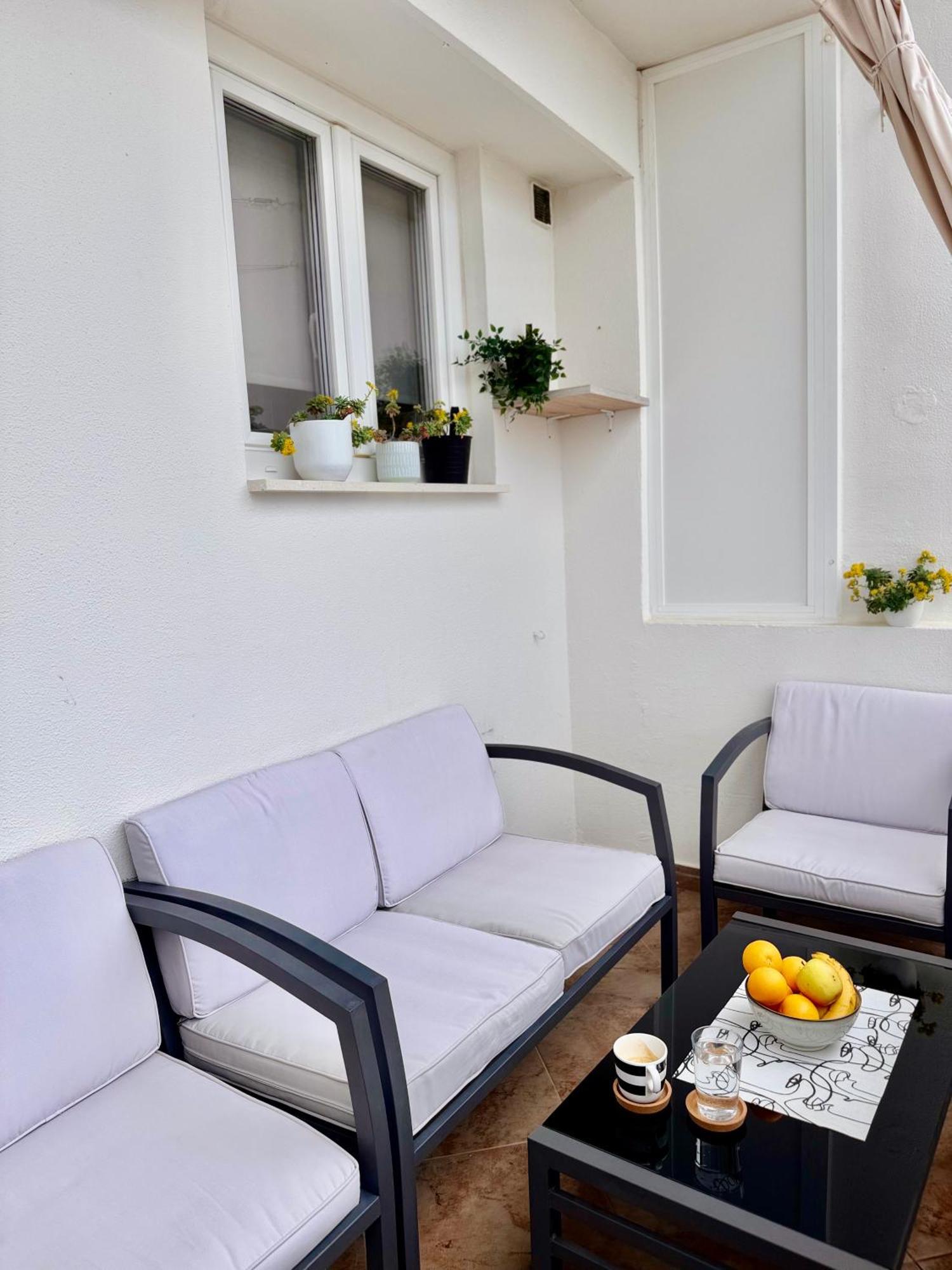 Cozy With Sunny Terrace * Dubrovnik